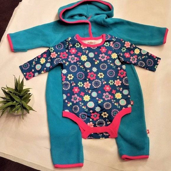 NWT Girl Toddler Onesie Elf Romper Set, in Blue - Picture 3 of 6
